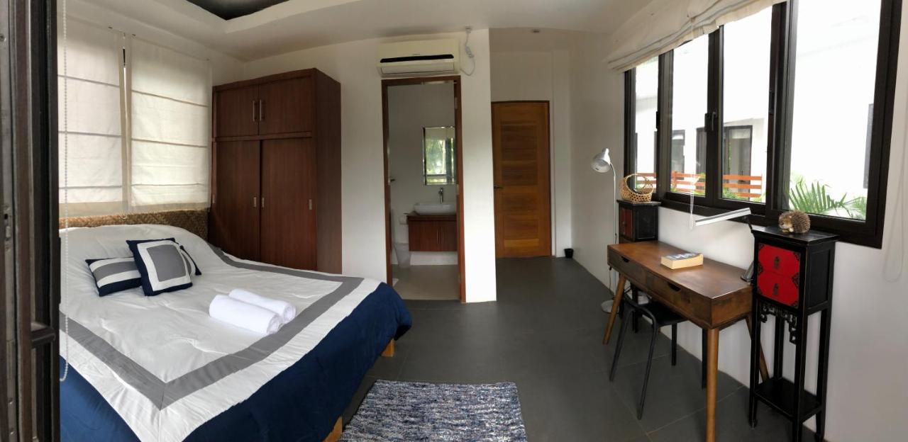 The Whitehouse By The Sea Villa Panglao Exterior photo